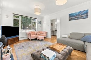 LAKESIDE LODGE- click for photo gallery